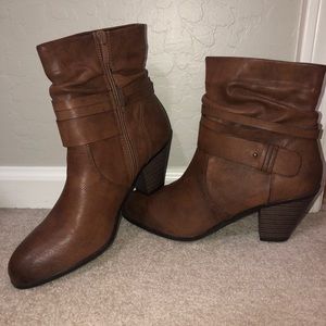 Heeled booties